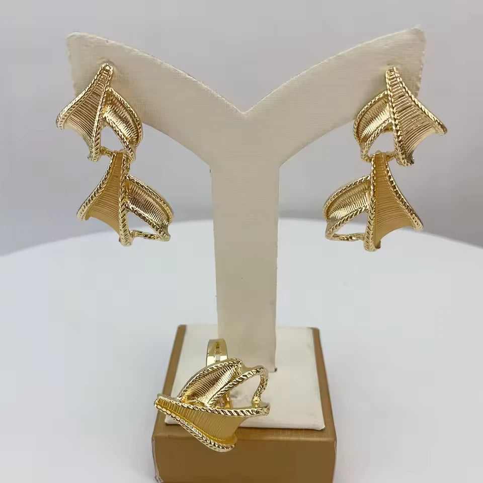 SPC014 Fashion Italian Dubai Gold Plated Simple Style Light Weight Jewelry Set (3)